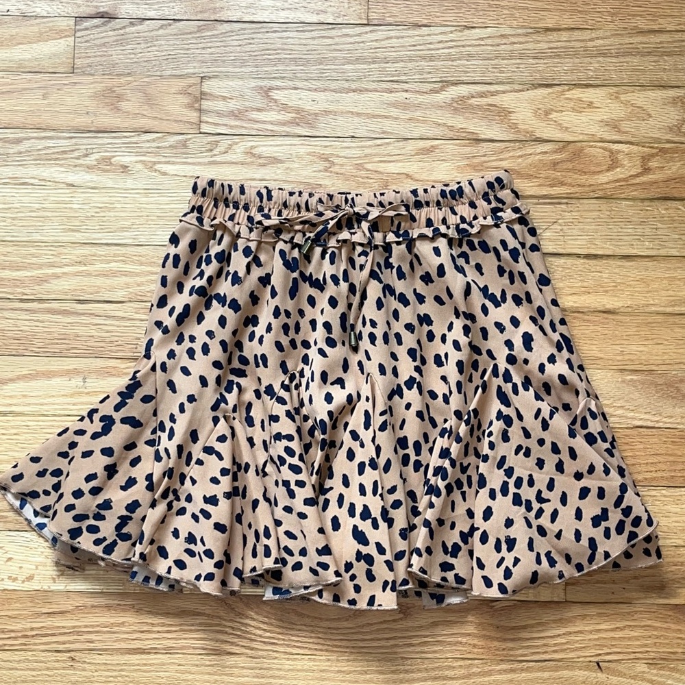 Ruffled leopard skirt